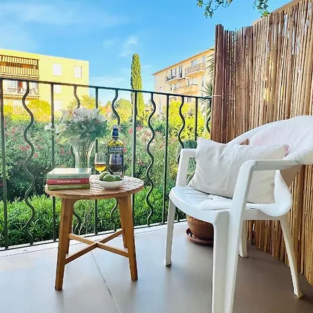 Private Sainttropez Homestay szállás *